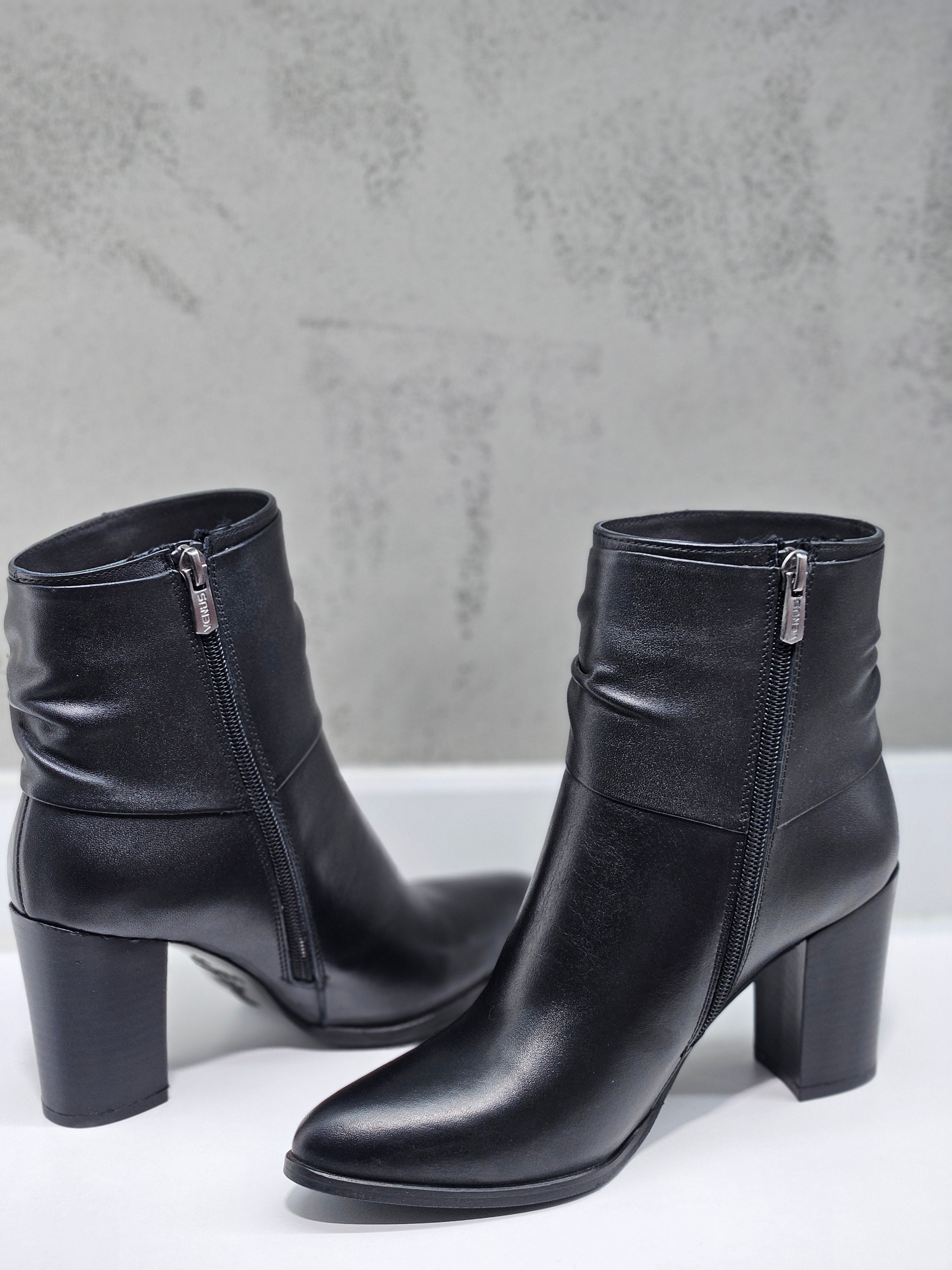 Venüs Kadın Hakiki Deri Topuklu Bot 2355809K