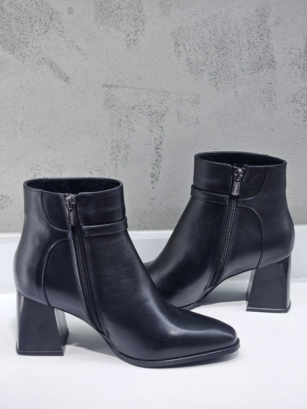 Venüs Kadın Hakiki Deri Topuklu Bot 2553901 K